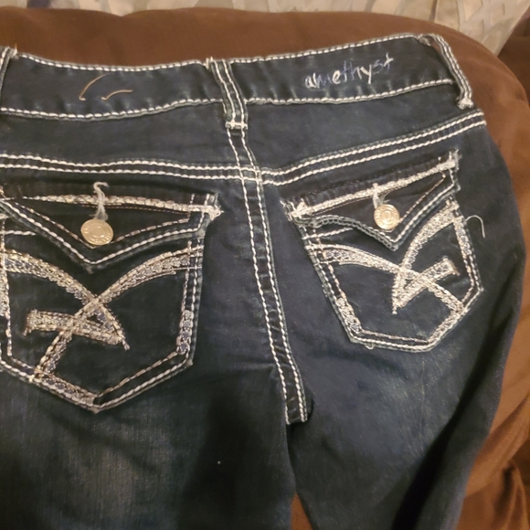 Jeans - Picture 1 of 2